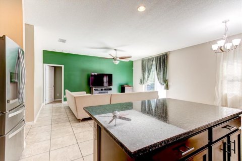 House in Orlando, Florida 4 bedrooms, 170.85 sq.m. № 1721514 - photo 11