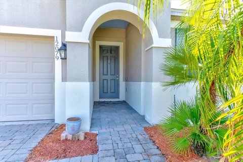 House in Orlando, Florida 4 bedrooms, 170.85 sq.m. № 1721514 - photo 3