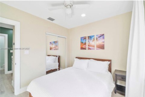 House in Fort Lauderdale, Florida 3 bedrooms, 118.82 sq.m. № 1929823 - photo 4