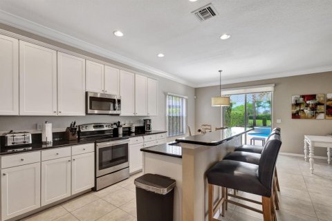 House in Jupiter, Florida 4 bedrooms, 262.82 sq.m. № 2168255 - photo 26
