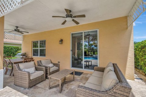 House in Jupiter, Florida 4 bedrooms, 262.82 sq.m. № 2168255 - photo 14
