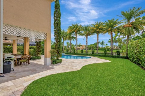 House in Jupiter, Florida 4 bedrooms, 262.82 sq.m. № 2168255 - photo 8