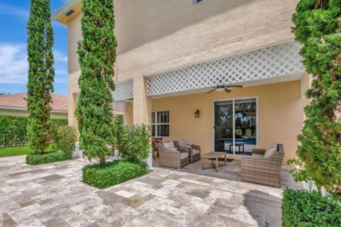 House in Jupiter, Florida 4 bedrooms, 262.82 sq.m. № 2168255 - photo 15
