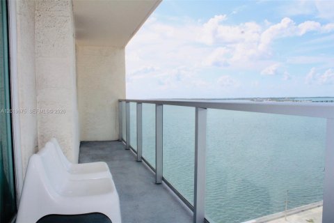 Copropriété à louer à Miami, Floride: 1 chambre, 70.61 m2 № 2169076 - photo 3