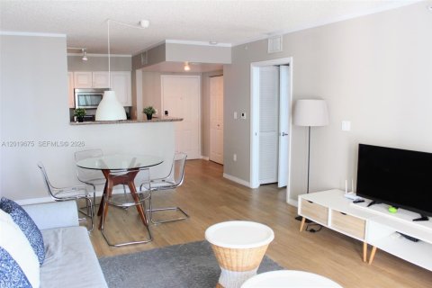 Copropriété à louer à Miami, Floride: 1 chambre, 70.61 m2 № 2169076 - photo 7