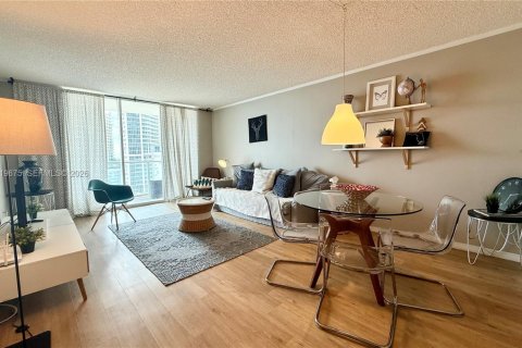 Copropriété à louer à Miami, Floride: 1 chambre, 70.61 m2 № 2169076 - photo 6