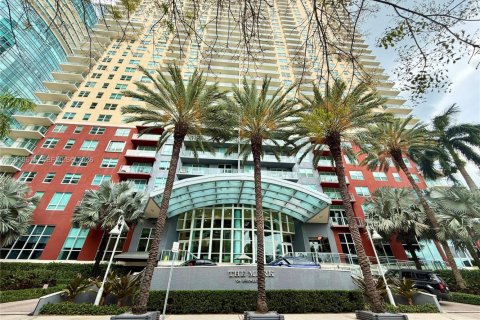 Copropriété à louer à Miami, Floride: 1 chambre, 70.61 m2 № 2169076 - photo 4