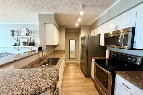 Copropriété à louer à Miami, Floride: 1 chambre, 70.61 m2 № 2169076 - photo 15