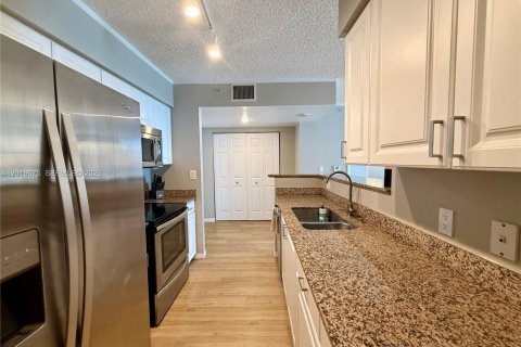 Copropriété à louer à Miami, Floride: 1 chambre, 70.61 m2 № 2169076 - photo 17