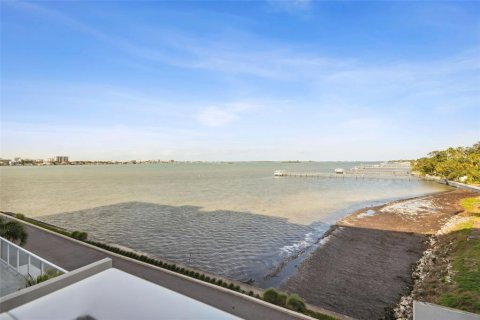 Condominio en alquiler en Clearwater, Florida, 2 dormitorios, 173.26 m2 № 1917132 - foto 13