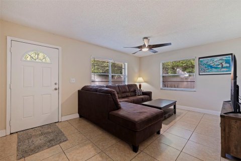 Casa en venta en Saint Petersburg, Florida, 3 dormitorios, 99.22 m2 № 1298036 - foto 4
