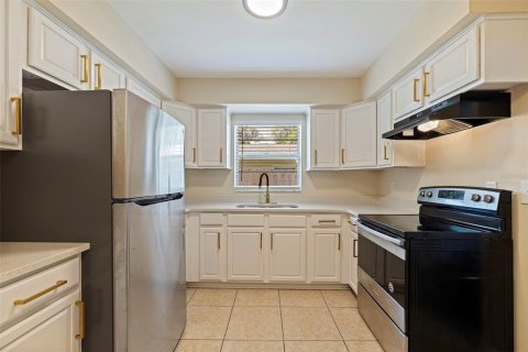 Casa en venta en Saint Petersburg, Florida, 3 dormitorios, 99.22 m2 № 1298036 - foto 9