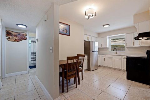 Casa en venta en Saint Petersburg, Florida, 3 dormitorios, 99.22 m2 № 1298036 - foto 11