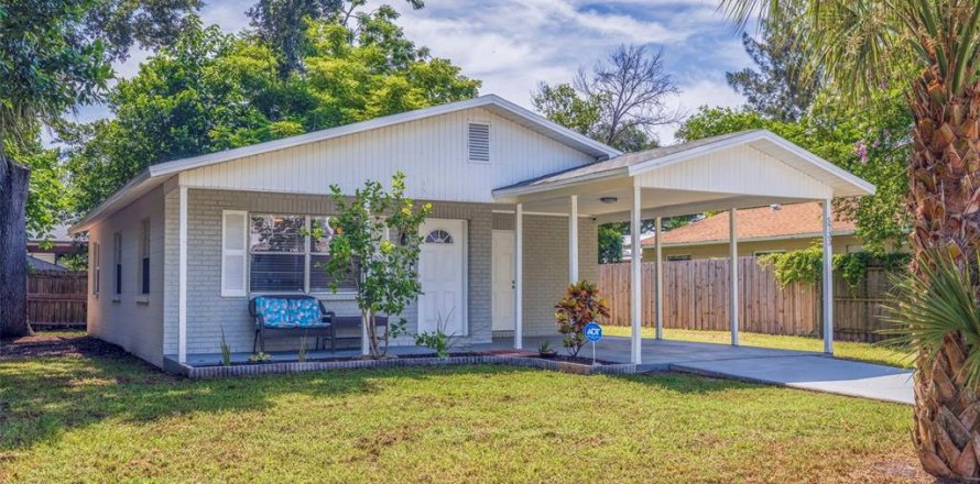 Casa en Saint Petersburg, Florida 3 dormitorios, 99.22 m2 № 1298036