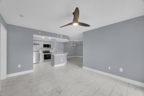Copropriété à louer à Jensen Beach, Floride: 2 chambres, 99.13 m2 № 2390125 - photo 7