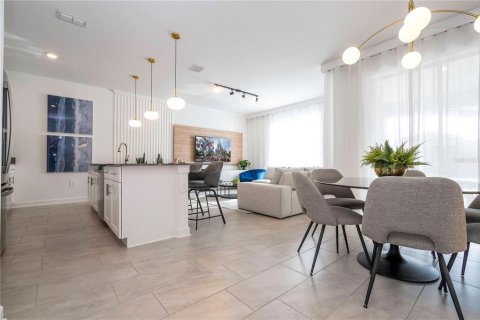 Adosado en venta en Kissimmee, Florida, 4 dormitorios, 176.7 m2 № 1569744 - foto 7