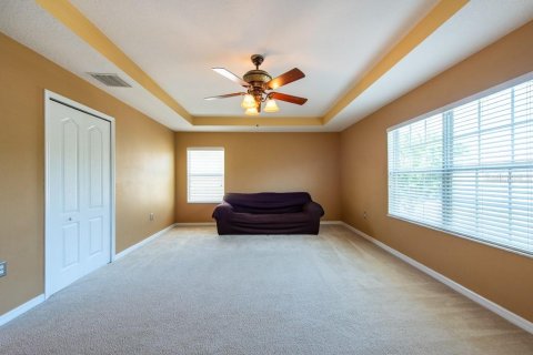 Villa ou maison à vendre à Land O' Lakes, Floride: 6 chambres, 311.78 m2 № 1677060 - photo 28