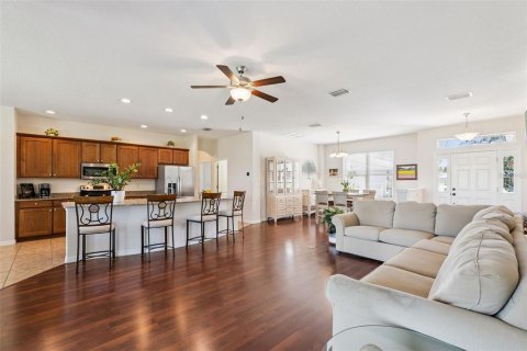 House in Leesburg, Florida 3 bedrooms, 207.73 sq.m. № 2139449 - photo 19