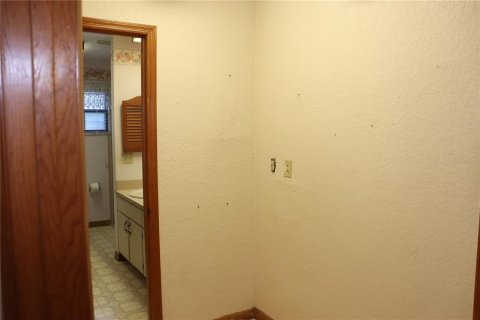 Casa en venta en Silver Springs Shores, Florida, 3 dormitorios, 170.94 m2 № 2230423 - foto 19