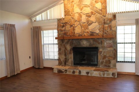 Casa en venta en Silver Springs Shores, Florida, 3 dormitorios, 170.94 m2 № 2230423 - foto 8