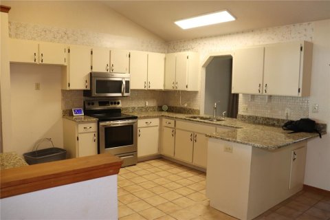 Casa en venta en Silver Springs Shores, Florida, 3 dormitorios, 170.94 m2 № 2230423 - foto 6