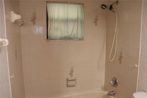 Casa en venta en Silver Springs Shores, Florida, 3 dormitorios, 170.94 m2 № 2230423 - foto 24