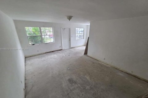 Купить виллу или дом в Окленд-Парк, Флорида 2 спальни, 81.75м2, № 1953103 - фото 3