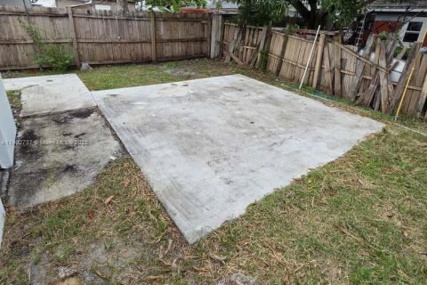 Купить виллу или дом в Окленд-Парк, Флорида 2 спальни, 81.75м2, № 1953103 - фото 10