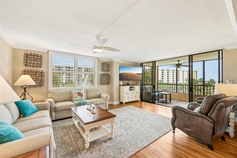 Condo in Sarasota, Florida, 2 bedrooms  № 2152175 - photo 15