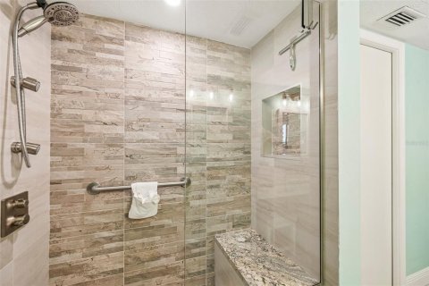Condo in Sarasota, Florida, 2 bedrooms  № 2152175 - photo 28