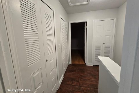 Touwnhouse à louer à Orlando, Floride: 2 chambres, 113.99 m2 № 2389404 - photo 18