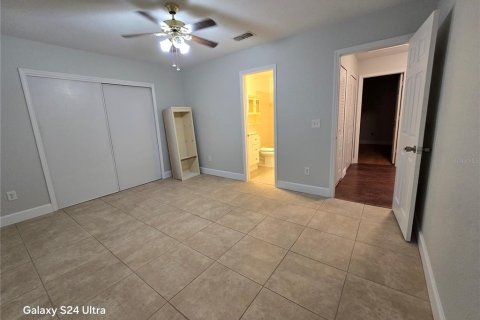 Touwnhouse à louer à Orlando, Floride: 2 chambres, 113.99 m2 № 2389404 - photo 15