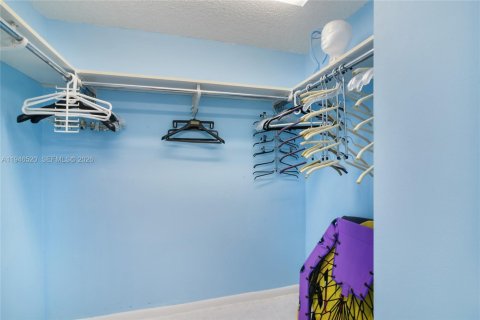 Купить кондоминиум в Серфсайд, Флорида 1 спальня, 89.37м2, № 2008649 - фото 13