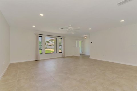 House in Nokomis, Florida 3 bedrooms, 181.62 sq.m. № 2113254 - photo 13