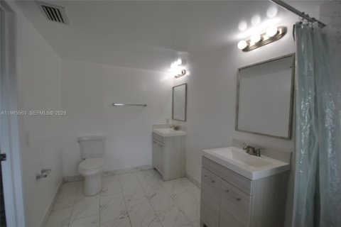 Adosado en alquiler en North Lauderdale, Florida, 3 dormitorios, 148.64 m2 № 2027124 - foto 12