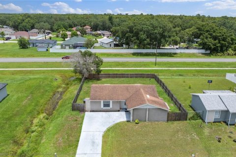 Villa ou maison à louer à Kissimmee, Floride: 2 chambres, 89.28 m2 № 1813189 - photo 2