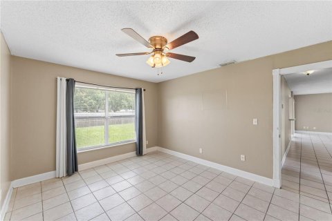 Villa ou maison à louer à Kissimmee, Floride: 2 chambres, 89.28 m2 № 1813189 - photo 12
