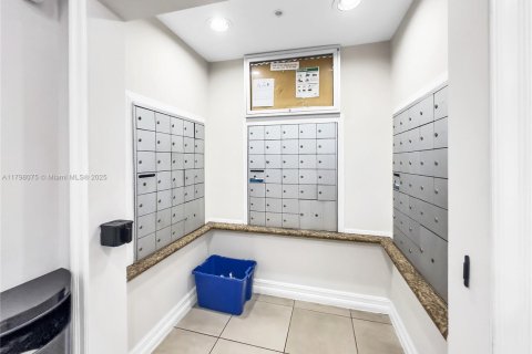 Copropriété à vendre à Hollywood, Floride: 1 chambre, 68.38 m2 № 1713225 - photo 26