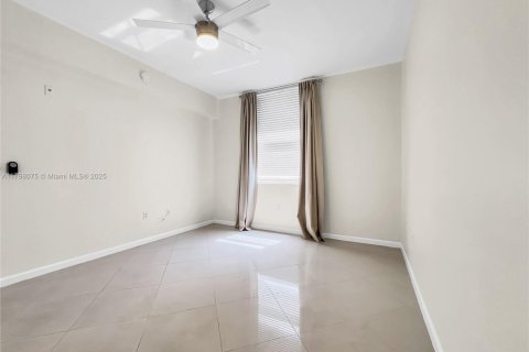 Copropriété à vendre à Hollywood, Floride: 1 chambre, 68.38 m2 № 1713225 - photo 7