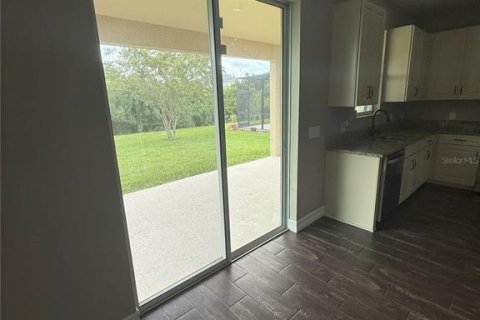 Casa en alquiler en Wesley Chapel, Florida, 4 dormitorios, 241.55 m2 № 1885555 - foto 4