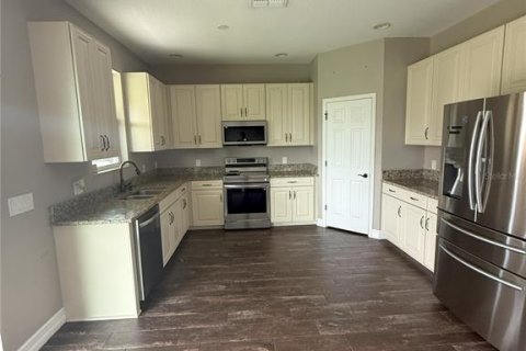 Casa en alquiler en Wesley Chapel, Florida, 4 dormitorios, 241.55 m2 № 1885555 - foto 3