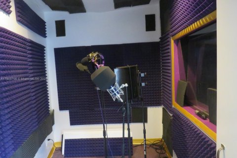 Immobilier commercial à vendre à Coral Springs, Floride № 2013434 - photo 15