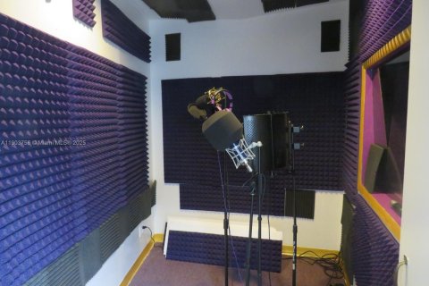 Immobilier commercial à vendre à Coral Springs, Floride № 2013434 - photo 14