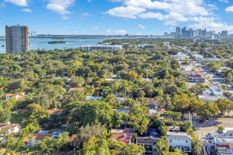 Villa ou maison à vendre à Miami, Floride: 2 chambres, 142.14 m2 № 1999018 - photo 25