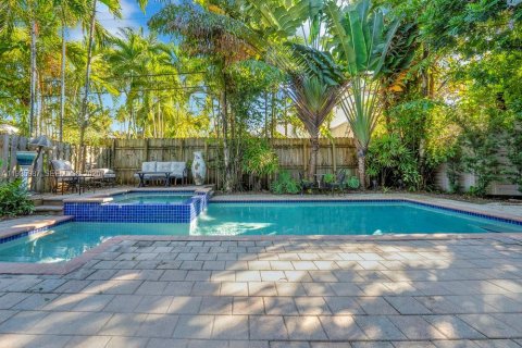 Villa ou maison à vendre à Miami, Floride: 2 chambres, 142.14 m2 № 1999018 - photo 20