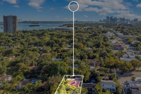 Villa ou maison à vendre à Miami, Floride: 2 chambres, 142.14 m2 № 1999018 - photo 28