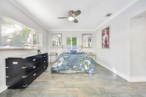 Villa ou maison à vendre à Miami, Floride: 2 chambres, 142.14 m2 № 1999018 - photo 15