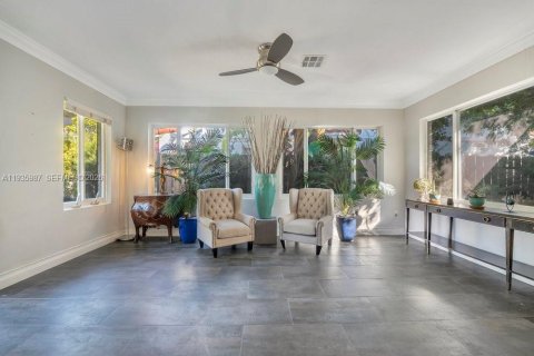 Villa ou maison à vendre à Miami, Floride: 2 chambres, 142.14 m2 № 1999018 - photo 7