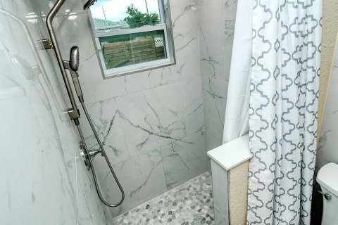House in Venice, Florida 2 bedrooms, 84.08 sq.m. № 2210867 - photo 22