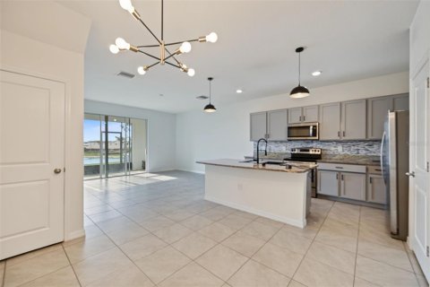 Touwnhouse à vendre à Apollo Beach, Floride: 3 chambres, 158.58 m2 № 2432607 - photo 9